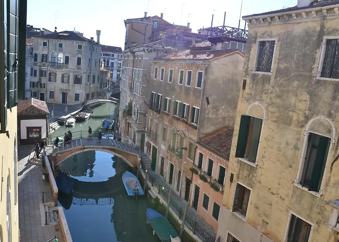 مكان مبيت وإفطار لو ماري