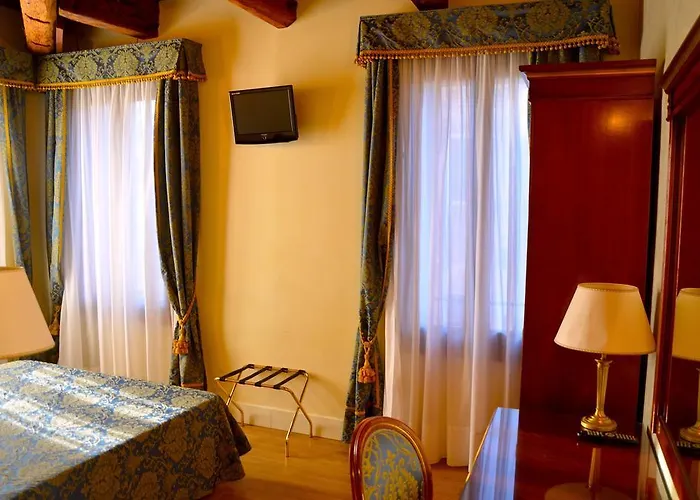 Le Marie Гостевой дом 3*