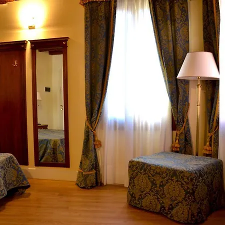 ゲストハウス B＆b ル マリ 3*