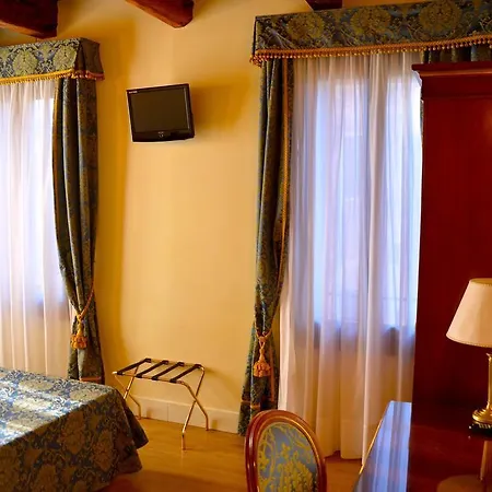 Le Marie Pensjonat 3*