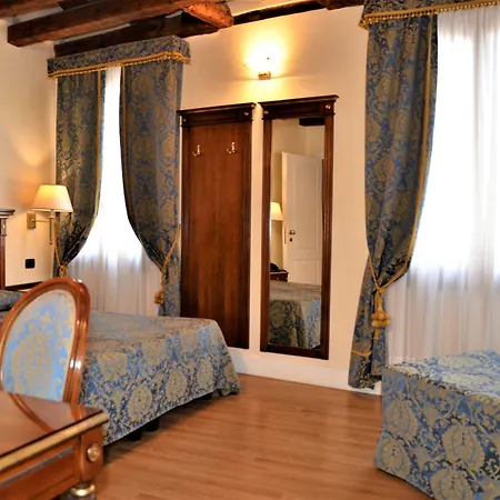 Konukevi Le Marie 3*