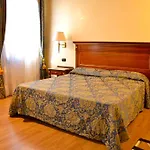 مكان مبيت وإفطار لو ماري 3*